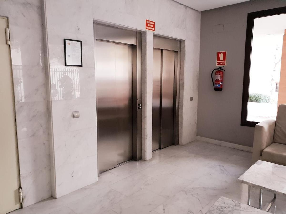 Apartment Close To Airport, Ifema Madrid Exterior photo